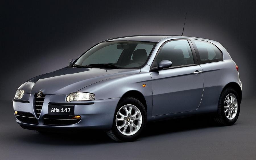 Alfa Romeo 147 3-Door (937A) '2000